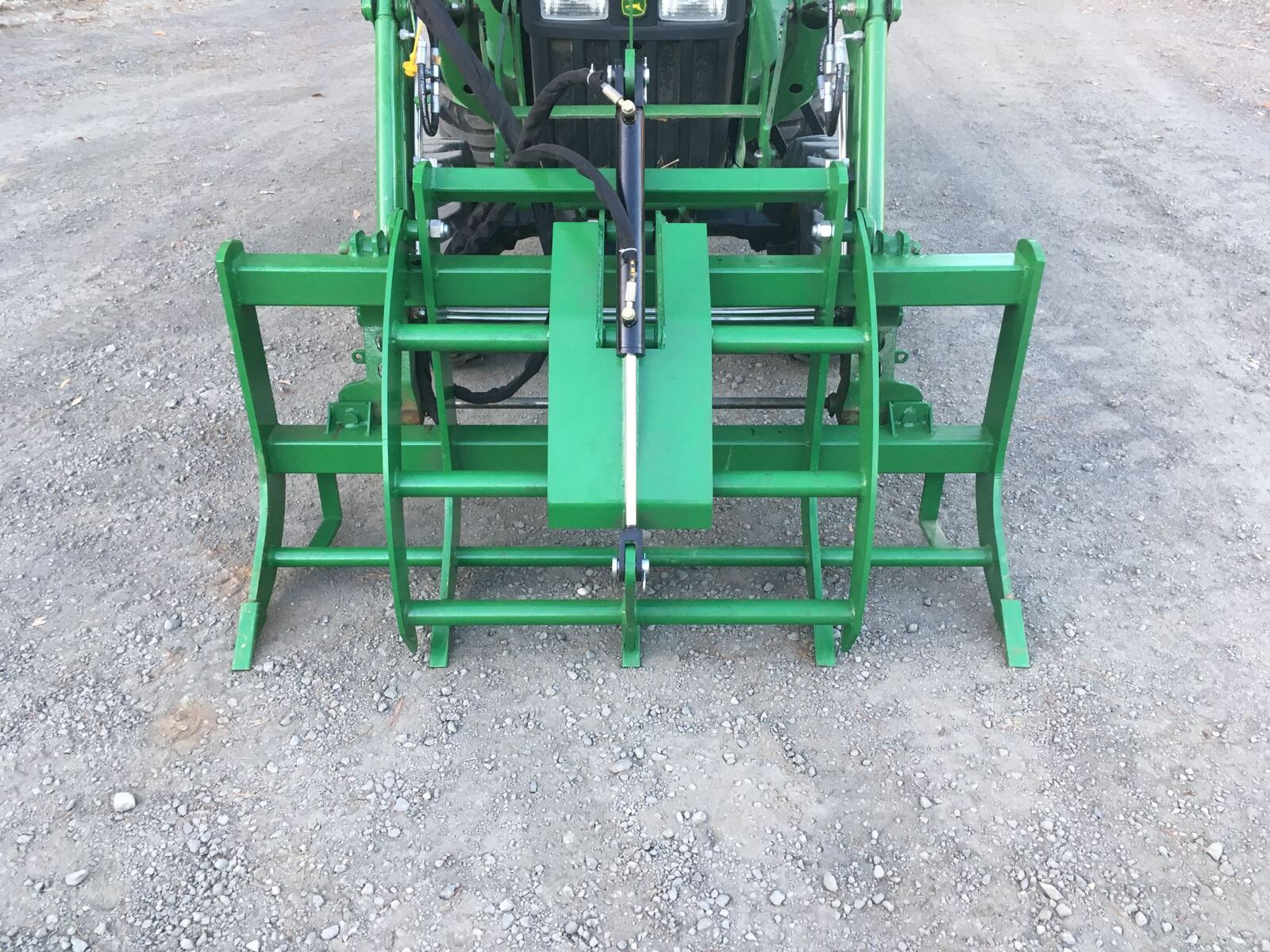 Brush Grapple for John Deere Compact tractor Loader