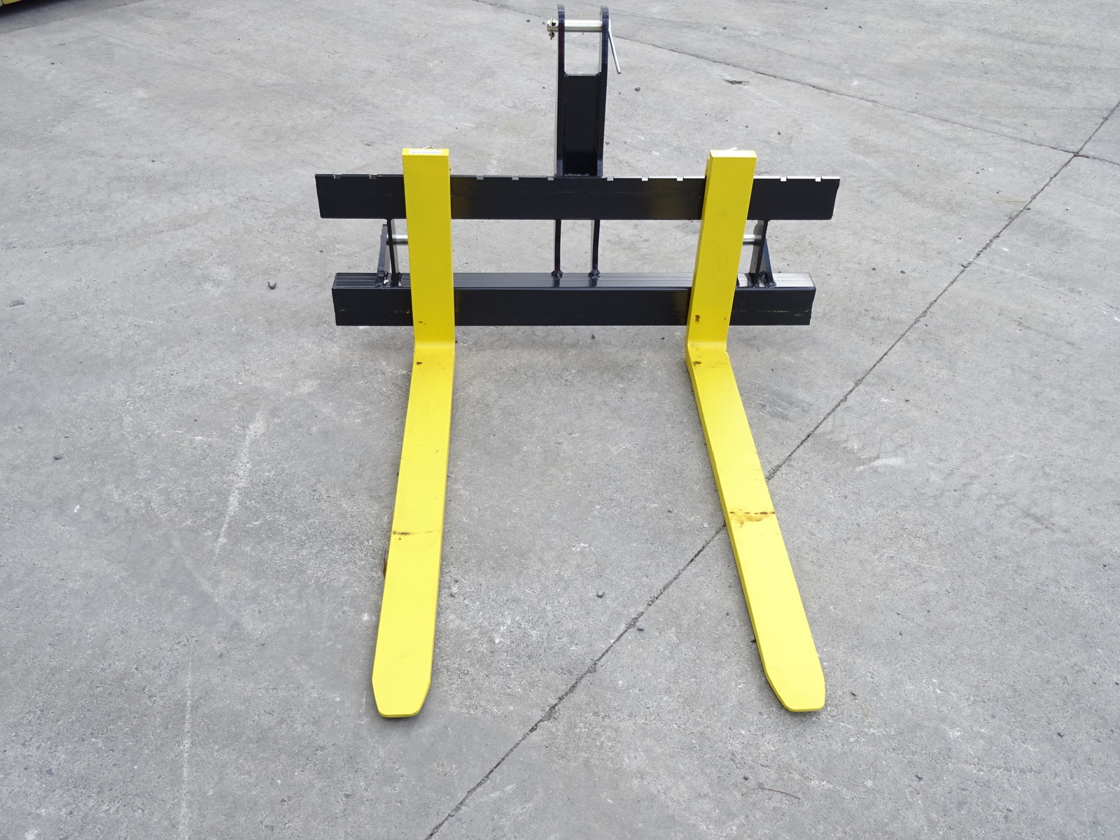 3 Point Linkage Pallet forks 1500 KG